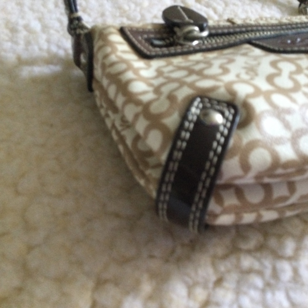 Coach Authentic & Lovely purse pouchette convertible strap RARE - Picture 6 of 10